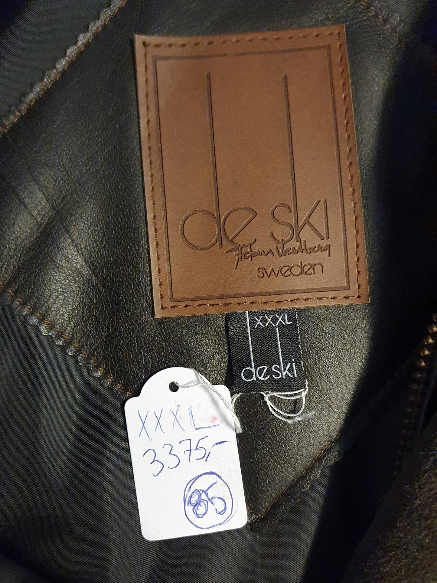 Bilrock i skinn (stl XXXL)