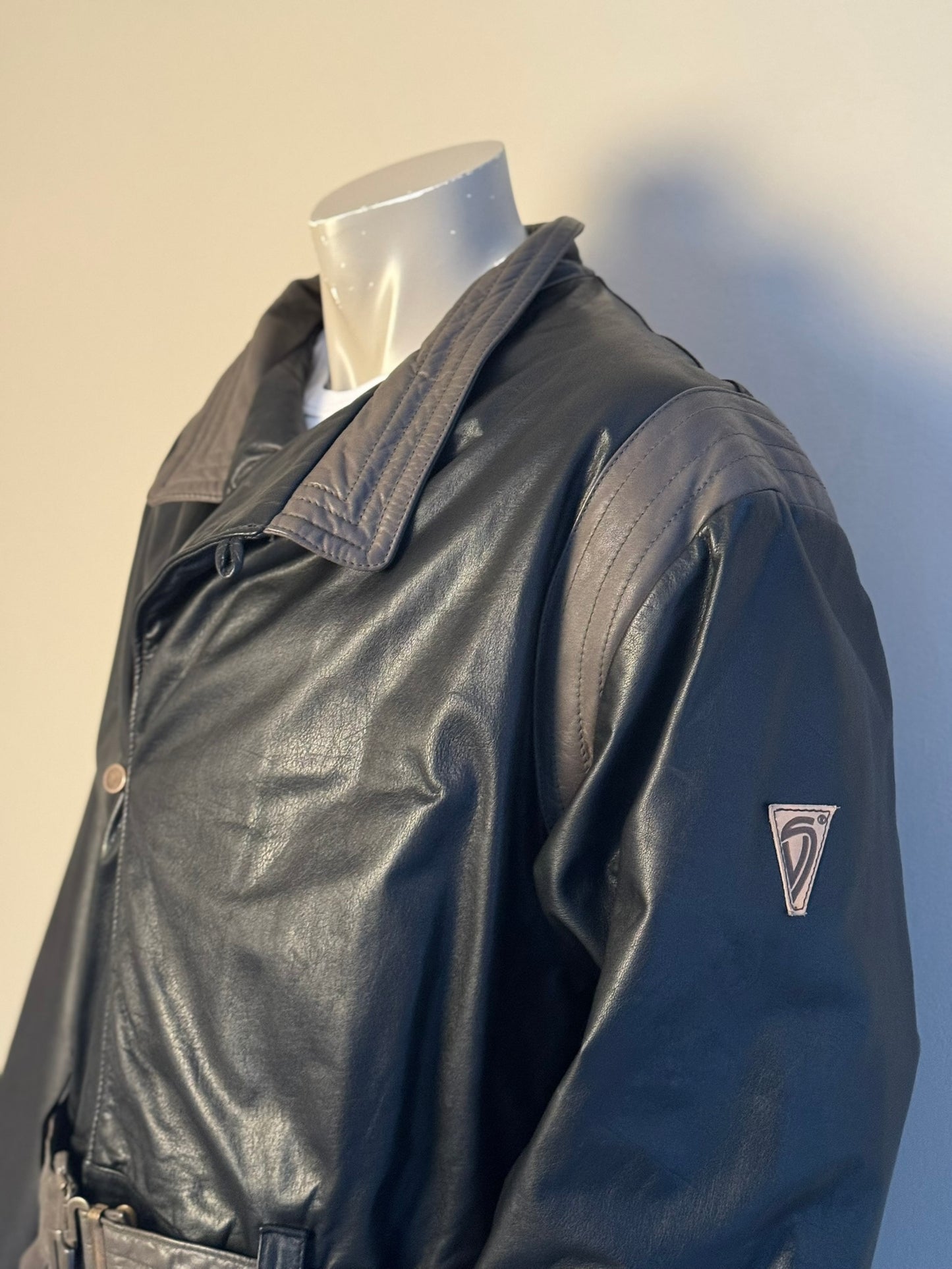 Futura-Jacka i Läder